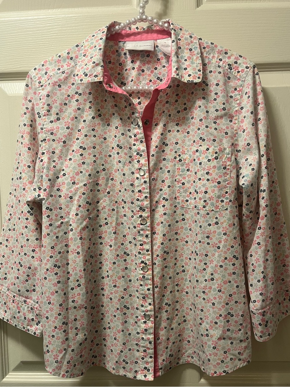 Alfred Dunner Women’s Cottagecore Pink Floral Snap Front Blouse Size 10 Feminine